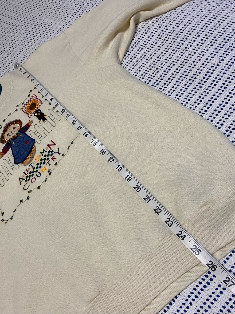 vintage Lee "Autumn Country" sweatshirt from the 1990s Embroidered Design Medium - Picture 10 of 11